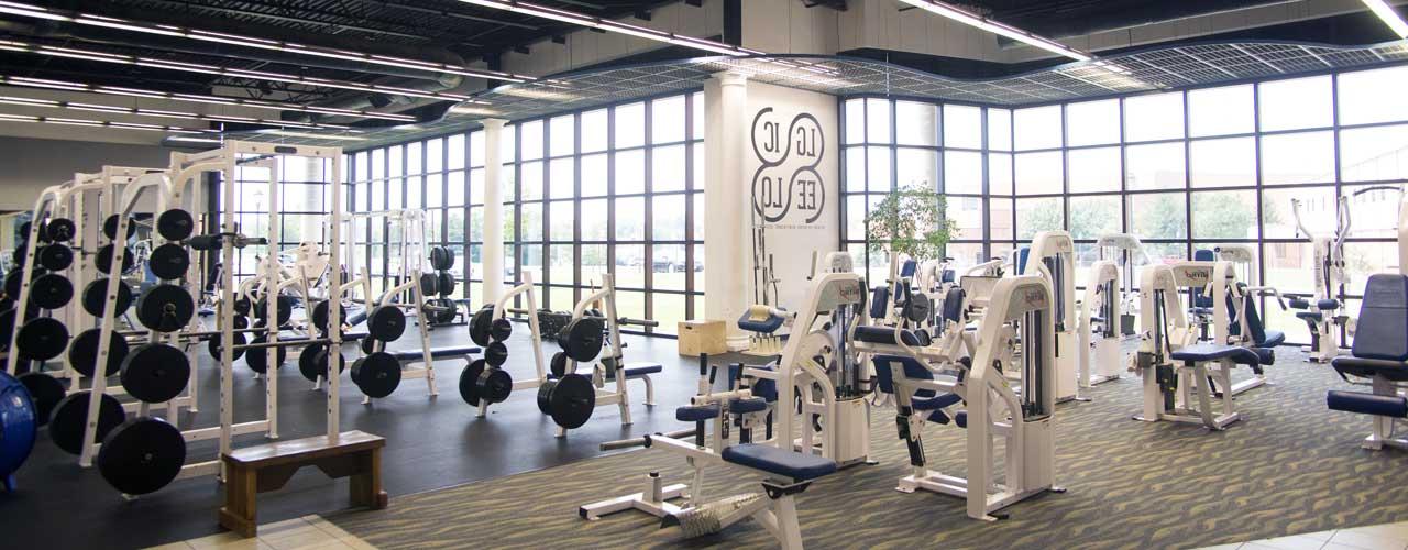 The weightlifting room at Cedarville